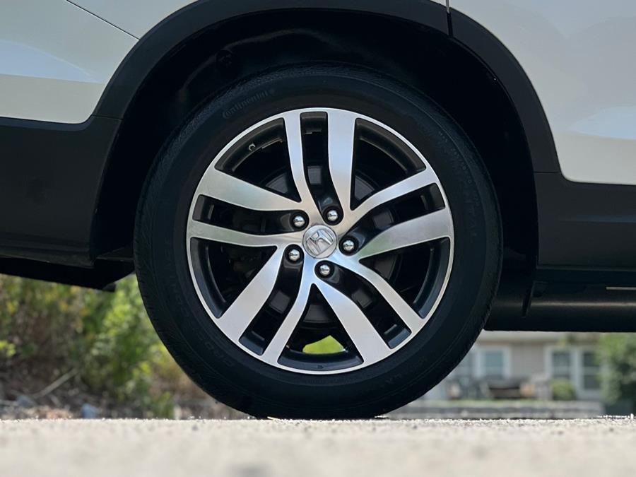2017 Honda Pilot Elite AWD, available for sale in Paterson, New Jersey | Speedway Motors LLC. Paterson, New Jersey 2017 Honda Pilot Elite AWD, available for sale in Paterson, New Jersey | Speedway Motors LLC. Paterson, New Jersey