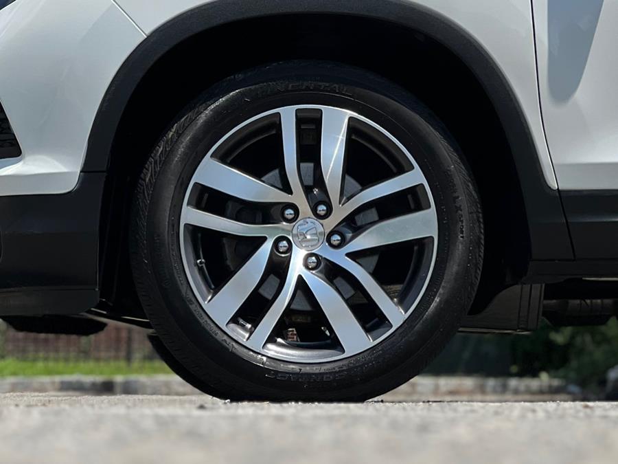 2017 Honda Pilot Elite AWD, available for sale in Paterson, New Jersey | Speedway Motors LLC. Paterson, New Jersey 2017 Honda Pilot Elite AWD, available for sale in Paterson, New Jersey | Speedway Motors LLC. Paterson, New Jersey