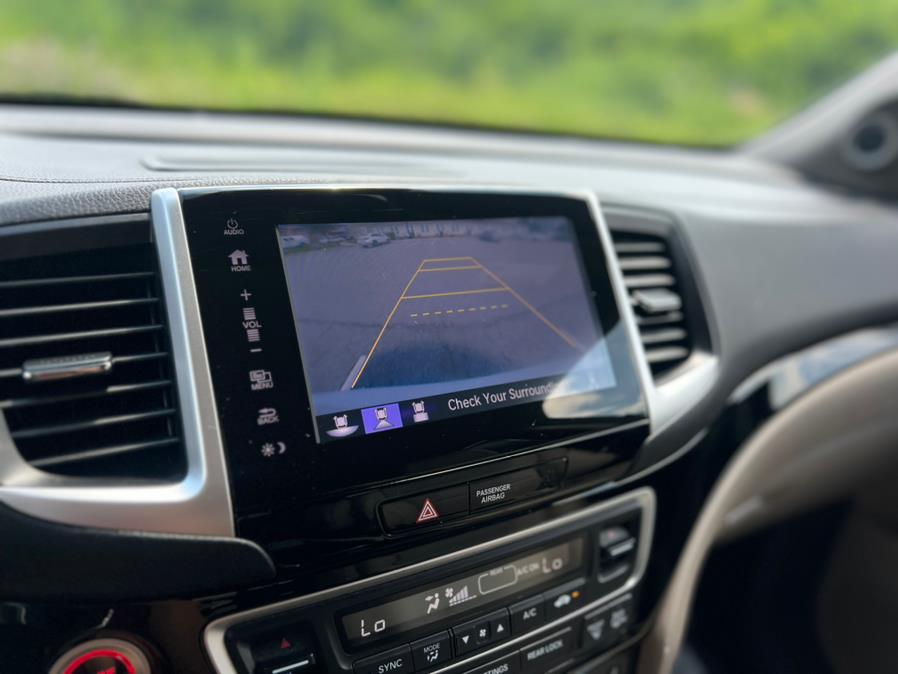 2017 Honda Pilot Elite AWD, available for sale in Paterson, New Jersey | Speedway Motors LLC. Paterson, New Jersey 2017 Honda Pilot Elite AWD, available for sale in Paterson, New Jersey | Speedway Motors LLC. Paterson, New Jersey