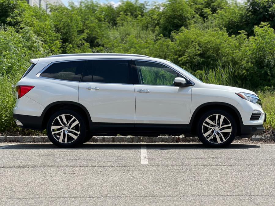 2017 Honda Pilot Elite AWD, available for sale in Paterson, New Jersey | Speedway Motors LLC. Paterson, New Jersey 2017 Honda Pilot Elite AWD, available for sale in Paterson, New Jersey | Speedway Motors LLC. Paterson, New Jersey