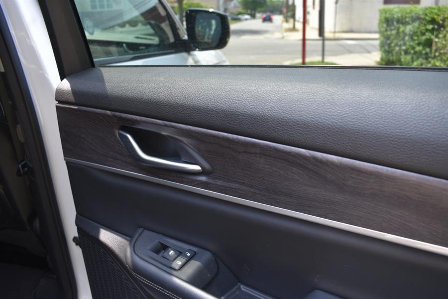 2023 Jeep Grand Cherokee l Limited, available for sale in Hempstead, New York | Certified Auto Group. Hempstead, New York 2023 Jeep Grand Cherokee l Limited, available for sale in Hempstead, New York | Certified Auto Group. Hempstead, New York