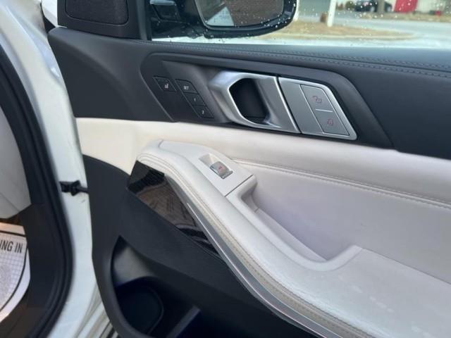 2022 BMW X7 xDrive40i Sports Activity Vehicle, available for sale in Yonkers, New York | Westchester Auto Group. Yonkers, New York 2022 BMW X7 xDrive40i Sports Activity Vehicle, available for sale in Yonkers, New York | Westchester Auto Group. Yonkers, New York