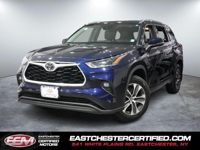Used 2021 Toyota Highlander in Yonkers, New York | Westchester Auto Group. Yonkers, New York