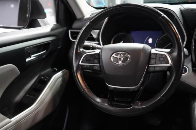 2021 Toyota Highlander XLE, available for sale in Yonkers, New York | Westchester Auto Group. Yonkers, New York 2021 Toyota Highlander XLE, available for sale in Yonkers, New York | Westchester Auto Group. Yonkers, New York