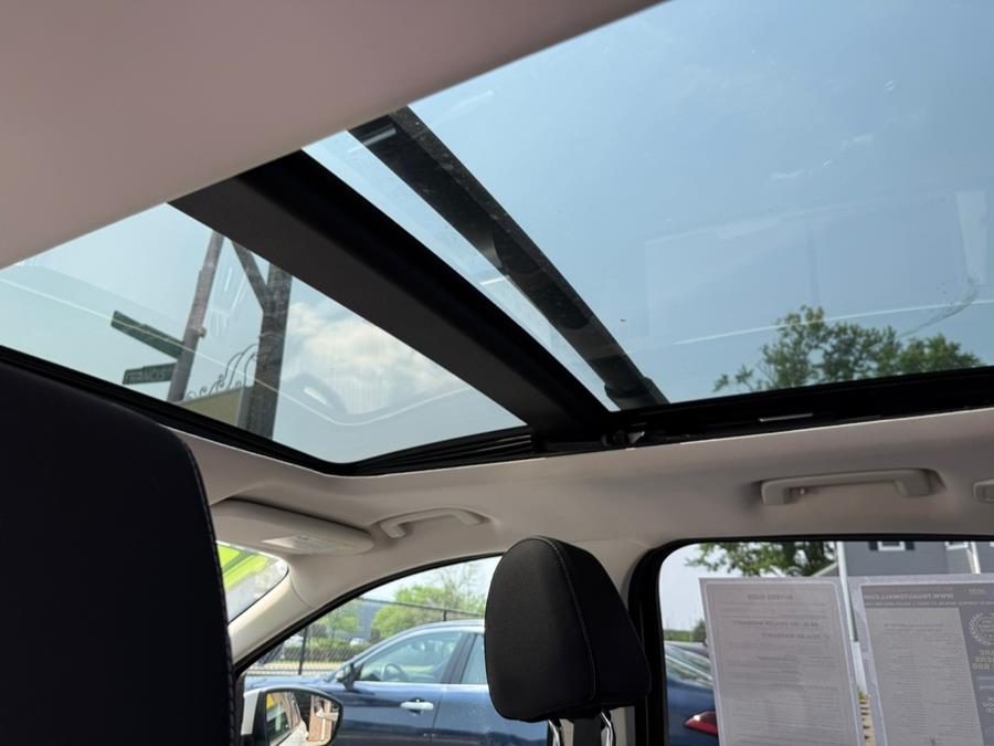 2015 Ford Escape 4WD 4dr SE, available for sale in Hartford, Connecticut | VEB Auto Sales. Hartford, Connecticut 2015 Ford Escape 4WD 4dr SE, available for sale in Hartford, Connecticut | VEB Auto Sales. Hartford, Connecticut