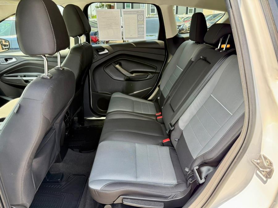 2015 Ford Escape 4WD 4dr SE, available for sale in Hartford, Connecticut | VEB Auto Sales. Hartford, Connecticut 2015 Ford Escape 4WD 4dr SE, available for sale in Hartford, Connecticut | VEB Auto Sales. Hartford, Connecticut