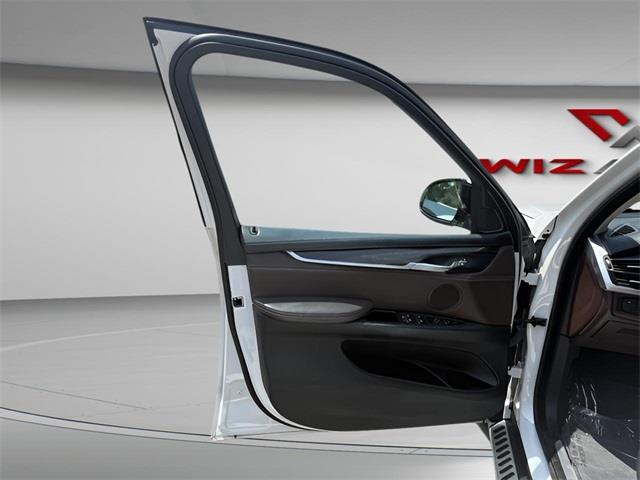 2015 BMW X5 xDrive35i, available for sale in Stratford, Connecticut | Wiz Leasing Inc. Stratford, Connecticut 2015 BMW X5 xDrive35i, available for sale in Stratford, Connecticut | Wiz Leasing Inc. Stratford, Connecticut