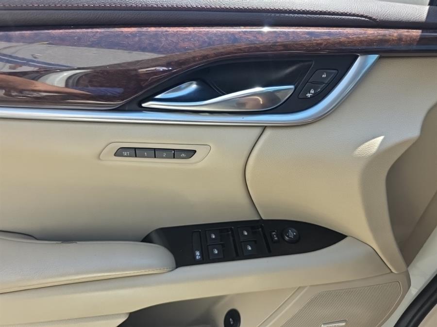 2014 Cadillac XTS 4dr Sdn Luxury AWD, available for sale in West Haven, Connecticut | Auto Fair Inc.. West Haven, Connecticut 2014 Cadillac XTS 4dr Sdn Luxury AWD, available for sale in West Haven, Connecticut | Auto Fair Inc.. West Haven, Connecticut
