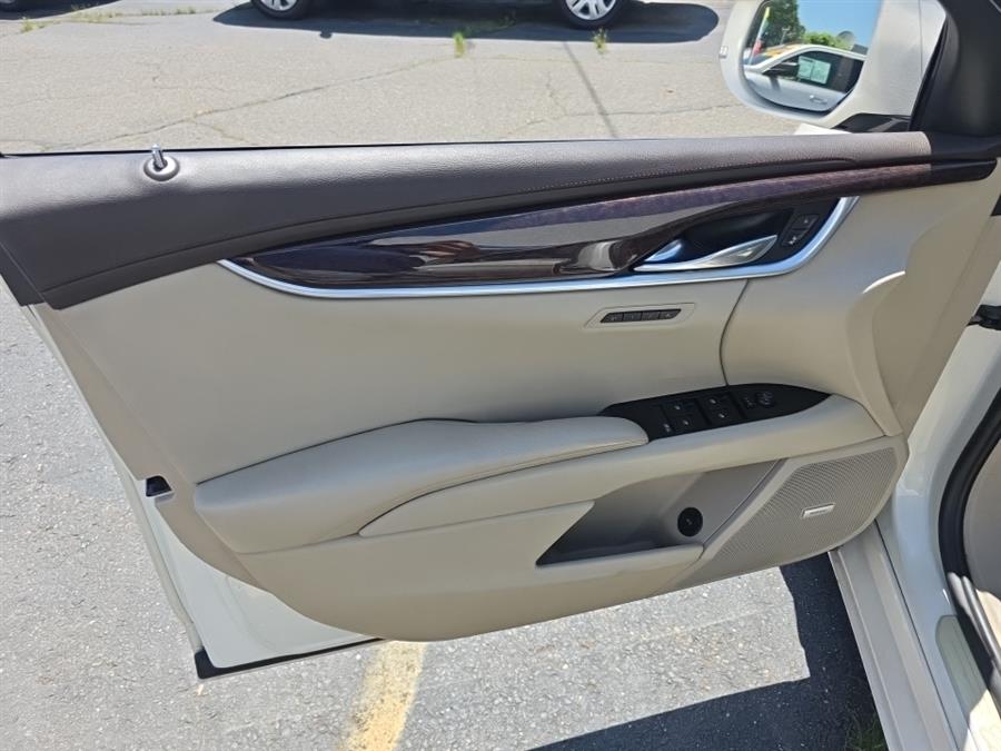 2014 Cadillac XTS 4dr Sdn Luxury AWD, available for sale in West Haven, Connecticut | Auto Fair Inc.. West Haven, Connecticut 2014 Cadillac XTS 4dr Sdn Luxury AWD, available for sale in West Haven, Connecticut | Auto Fair Inc.. West Haven, Connecticut