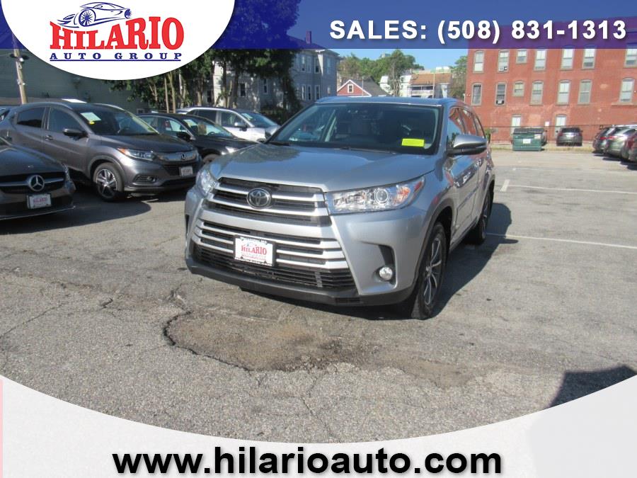 Used 2017 Toyota Highlander in Worcester, Massachusetts | Hilario's Auto Sales Inc.. Worcester, Massachusetts