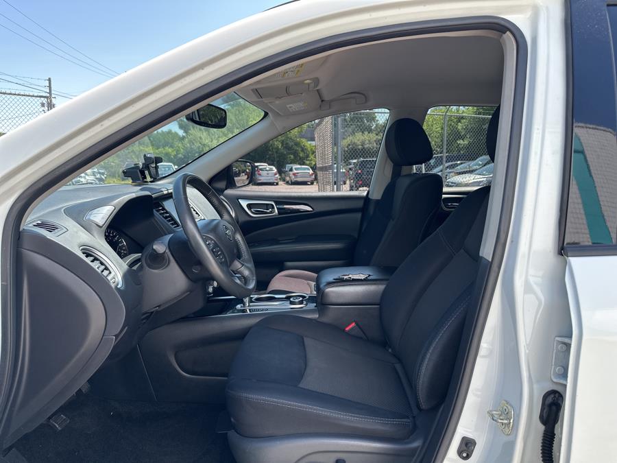 2018 Nissan Pathfinder 4D SV 4WD 3.5L V6, available for sale in Milford, Connecticut | Dealertown Auto Wholesalers. Milford, Connecticut 2018 Nissan Pathfinder 4D SV 4WD 3.5L V6, available for sale in Milford, Connecticut | Dealertown Auto Wholesalers. Milford, Connecticut