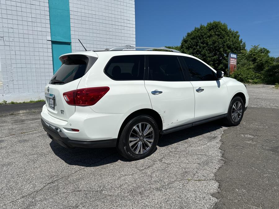 2018 Nissan Pathfinder 4D SV 4WD 3.5L V6, available for sale in Milford, Connecticut | Dealertown Auto Wholesalers. Milford, Connecticut 2018 Nissan Pathfinder 4D SV 4WD 3.5L V6, available for sale in Milford, Connecticut | Dealertown Auto Wholesalers. Milford, Connecticut