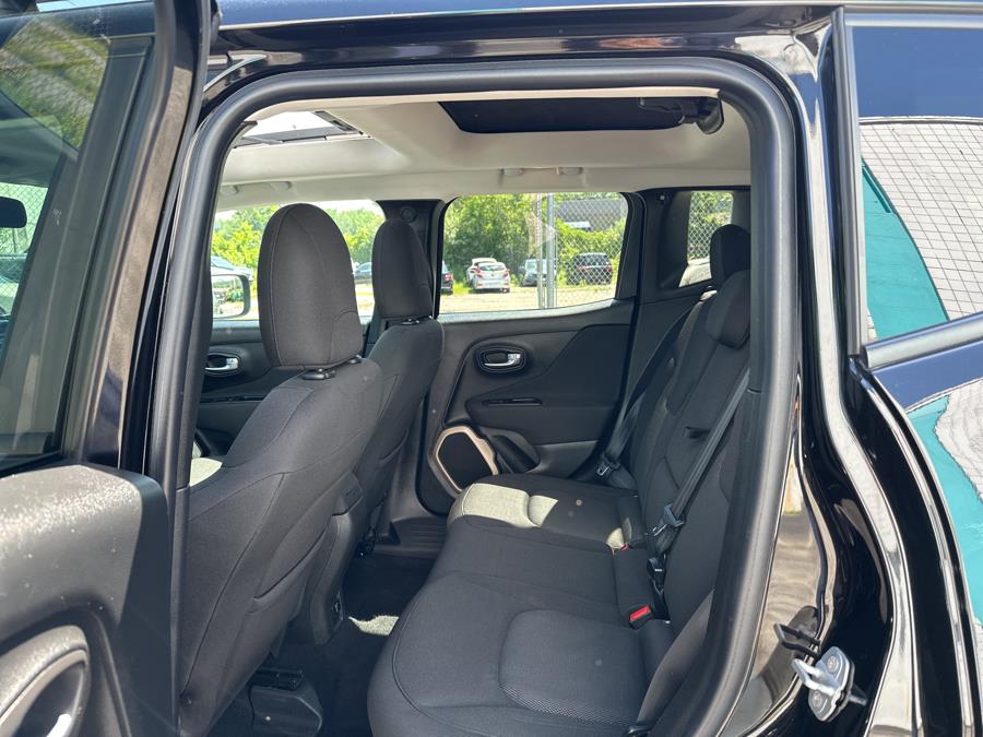 2016 Jeep Renegade 4WD 4dr Latitude, available for sale in Milford, Connecticut | Dealertown Auto Wholesalers. Milford, Connecticut 2016 Jeep Renegade 4WD 4dr Latitude, available for sale in Milford, Connecticut | Dealertown Auto Wholesalers. Milford, Connecticut