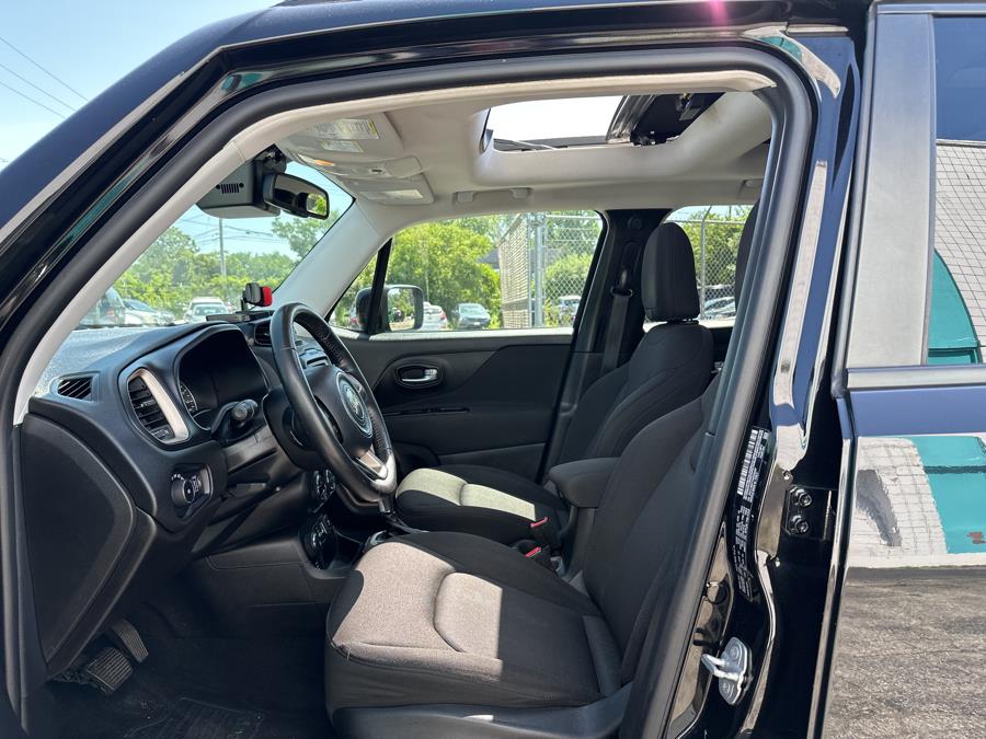 2016 Jeep Renegade 4WD 4dr Latitude, available for sale in Milford, Connecticut | Dealertown Auto Wholesalers. Milford, Connecticut 2016 Jeep Renegade 4WD 4dr Latitude, available for sale in Milford, Connecticut | Dealertown Auto Wholesalers. Milford, Connecticut
