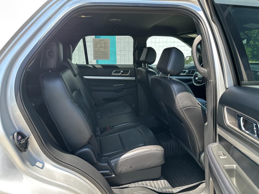 2017 Ford Explorer XLT 4WD, available for sale in Milford, Connecticut | Dealertown Auto Wholesalers. Milford, Connecticut 2017 Ford Explorer XLT 4WD, available for sale in Milford, Connecticut | Dealertown Auto Wholesalers. Milford, Connecticut