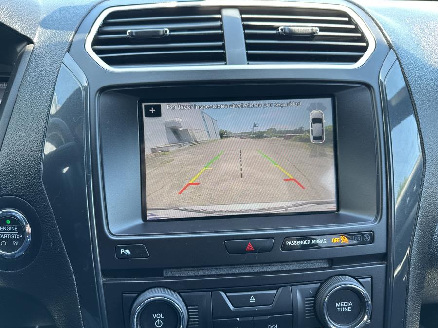 2017 Ford Explorer XLT 4WD, available for sale in Milford, Connecticut | Dealertown Auto Wholesalers. Milford, Connecticut 2017 Ford Explorer XLT 4WD, available for sale in Milford, Connecticut | Dealertown Auto Wholesalers. Milford, Connecticut