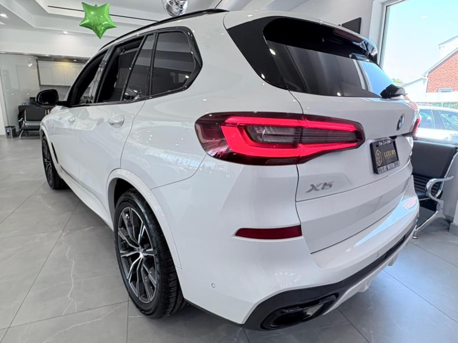 2022 BMW X5 xDrive40i Sports Activity Vehicle, available for sale in Franklin Square, New York | Luxury Motor Club. Franklin Square, New York 2022 BMW X5 xDrive40i Sports Activity Vehicle, available for sale in Franklin Square, New York | Luxury Motor Club. Franklin Square, New York
