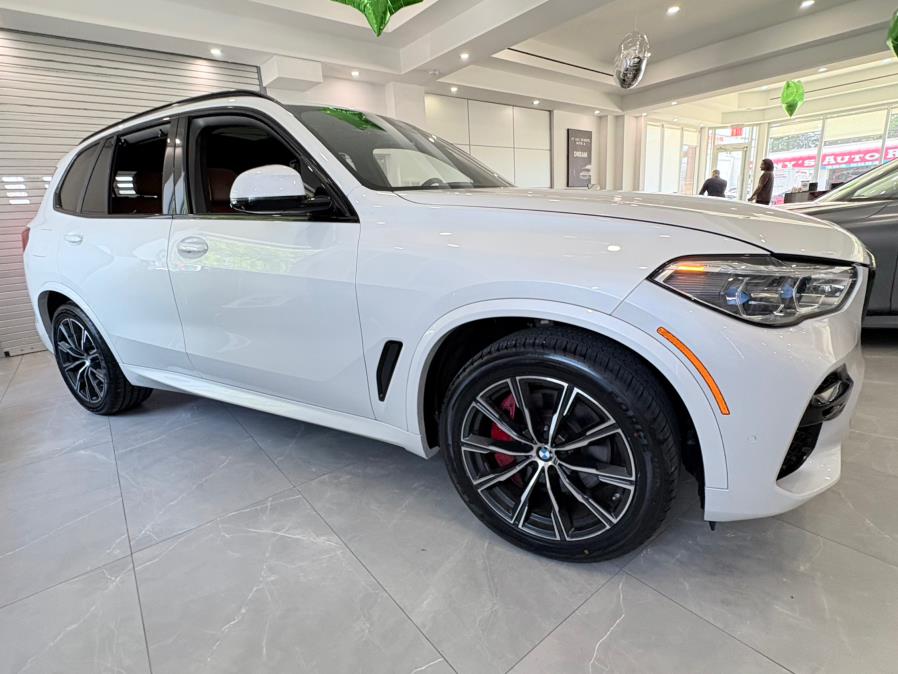 2022 BMW X5 xDrive40i Sports Activity Vehicle, available for sale in Franklin Square, New York | Luxury Motor Club. Franklin Square, New York 2022 BMW X5 xDrive40i Sports Activity Vehicle, available for sale in Franklin Square, New York | Luxury Motor Club. Franklin Square, New York