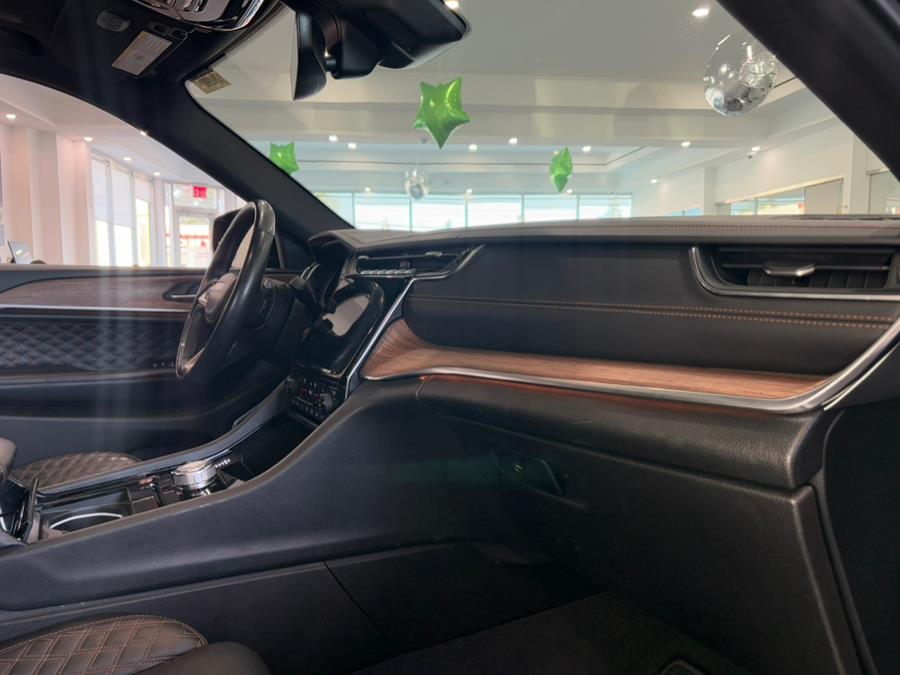 2022 Jeep Grand Cherokee L Summit 4x4, available for sale in Franklin Square, New York | Luxury Motor Club. Franklin Square, New York 2022 Jeep Grand Cherokee L Summit 4x4, available for sale in Franklin Square, New York | Luxury Motor Club. Franklin Square, New York