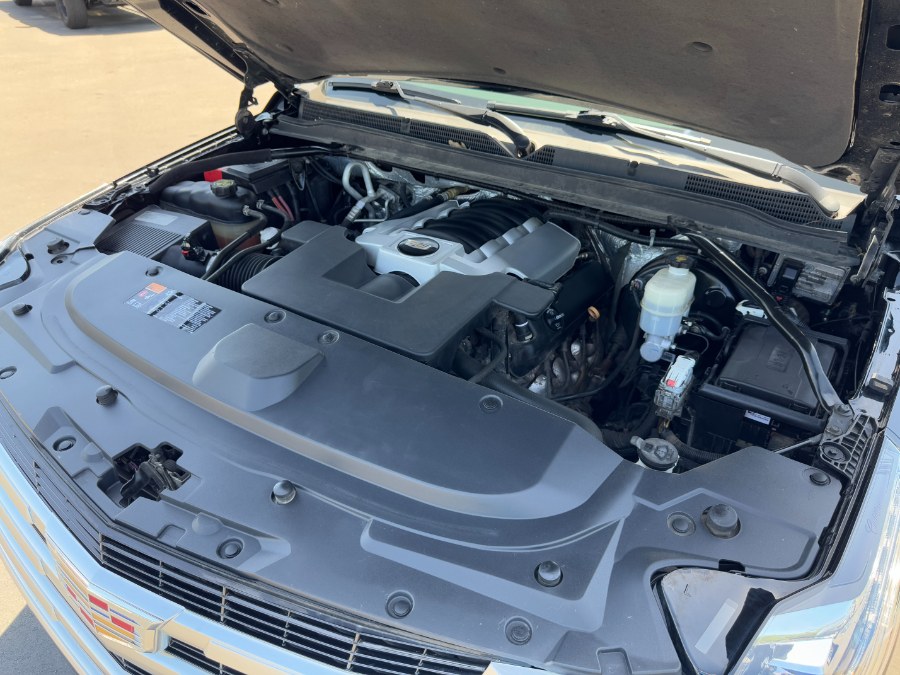 2015 Cadillac Escalade 4WD 4dr Luxury, available for sale in Ortonville, Michigan | Marsh Auto Sales LLC. Ortonville, Michigan 2015 Cadillac Escalade 4WD 4dr Luxury, available for sale in Ortonville, Michigan | Marsh Auto Sales LLC. Ortonville, Michigan