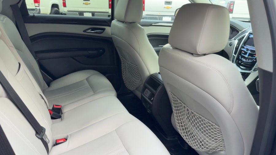 2015 Cadillac SRX AWD 4dr Luxury Collection, available for sale in Waterbury, Connecticut | West End Automotive Center. Waterbury, Connecticut 2015 Cadillac SRX AWD 4dr Luxury Collection, available for sale in Waterbury, Connecticut | West End Automotive Center. Waterbury, Connecticut