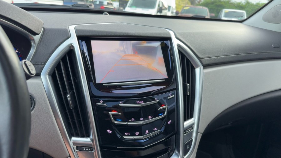 2015 Cadillac SRX AWD 4dr Luxury Collection, available for sale in Waterbury, Connecticut | West End Automotive Center. Waterbury, Connecticut 2015 Cadillac SRX AWD 4dr Luxury Collection, available for sale in Waterbury, Connecticut | West End Automotive Center. Waterbury, Connecticut