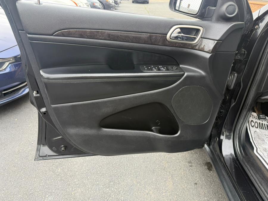 2012 Jeep Grand Cherokee 4WD 4dr Laredo, available for sale in Revere, Massachusetts | Wonderland Auto. Revere, Massachusetts 2012 Jeep Grand Cherokee 4WD 4dr Laredo, available for sale in Revere, Massachusetts | Wonderland Auto. Revere, Massachusetts