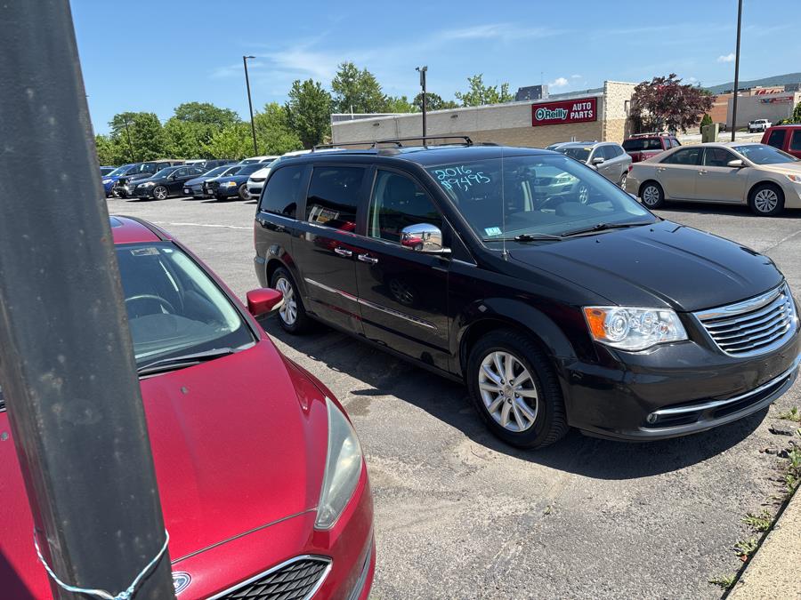 2016 Chrysler Town & Country 4dr Wgn Limited Platinum, available for sale in New Windsor, New York | Prestige Pre-Owned Motors Inc. New Windsor, New York 2016 Chrysler Town & Country 4dr Wgn Limited Platinum, available for sale in New Windsor, New York | Prestige Pre-Owned Motors Inc. New Windsor, New York