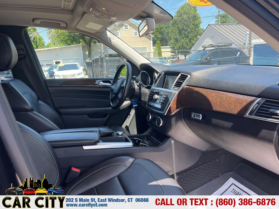 2014 Mercedes-Benz M-Class 4MATIC 4dr ML 350, available for sale in East Windsor, Connecticut | Car City LLC. East Windsor, Connecticut 2014 Mercedes-Benz M-Class 4MATIC 4dr ML 350, available for sale in East Windsor, Connecticut | Car City LLC. East Windsor, Connecticut