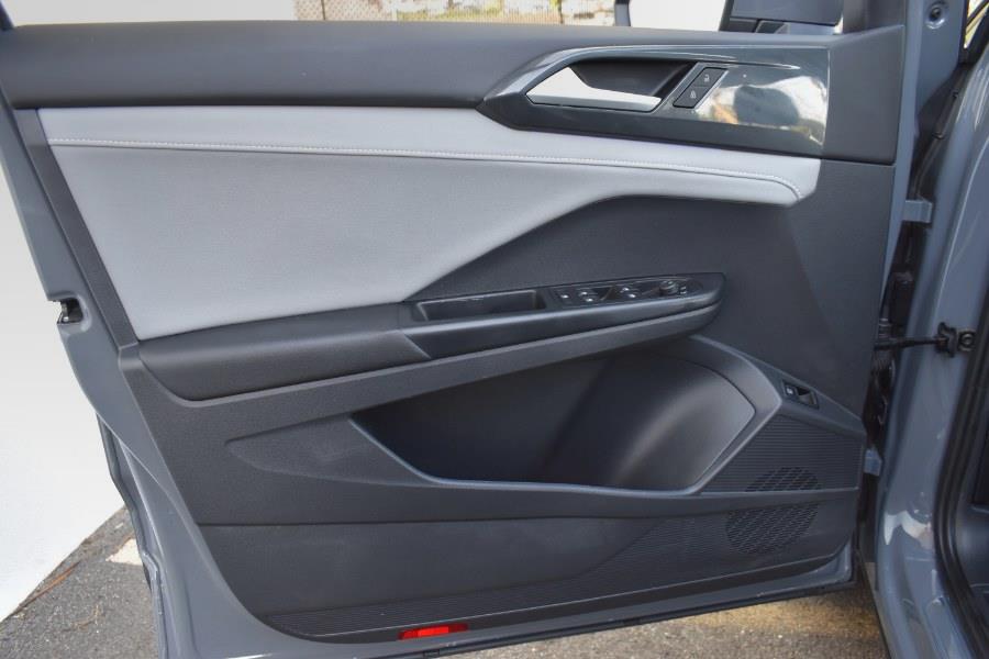 2022 Volkswagen Taos SEL 4MOTION, available for sale in Little Ferry , New Jersey | Milan Motors. Little Ferry , New Jersey 2022 Volkswagen Taos SEL 4MOTION, available for sale in Little Ferry , New Jersey | Milan Motors. Little Ferry , New Jersey