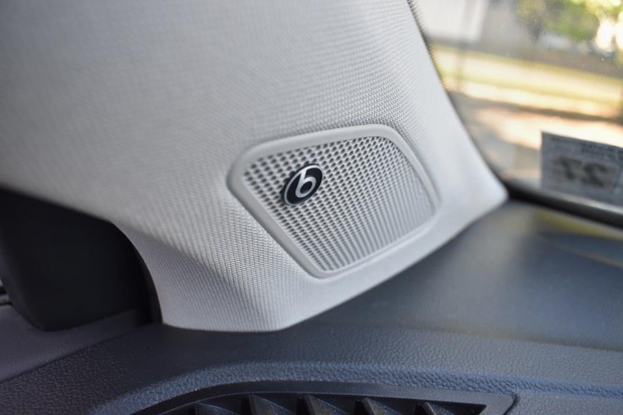 2022 Volkswagen Taos SEL 4MOTION, available for sale in Little Ferry , New Jersey | Milan Motors. Little Ferry , New Jersey 2022 Volkswagen Taos SEL 4MOTION, available for sale in Little Ferry , New Jersey | Milan Motors. Little Ferry , New Jersey