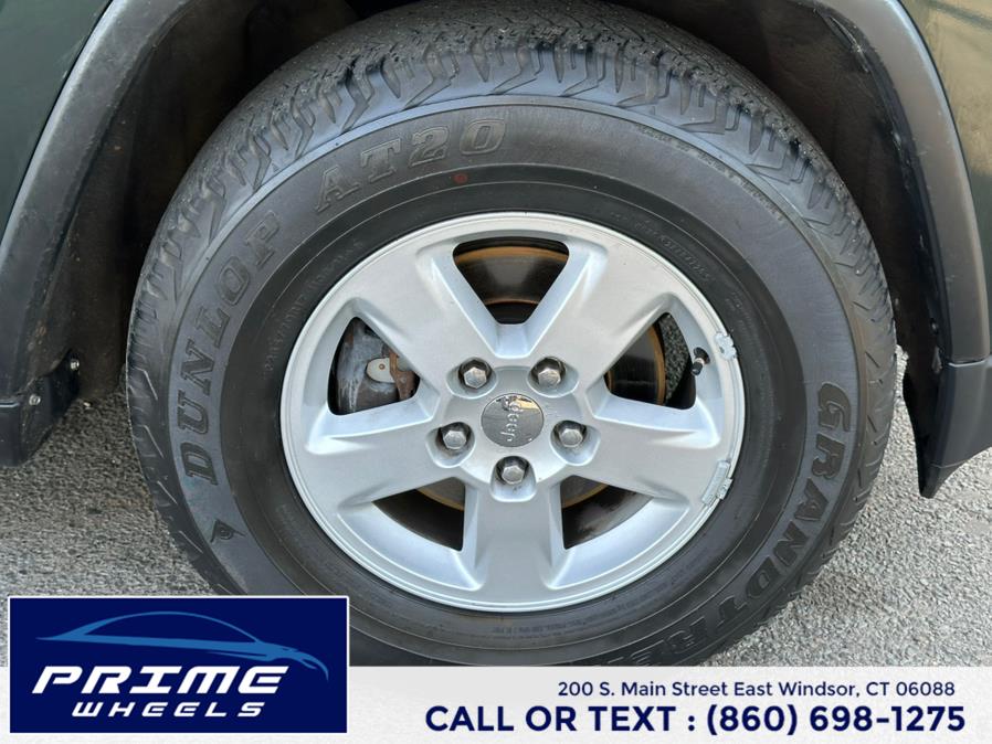2011 Jeep Grand Cherokee 4WD 4dr Laredo, available for sale in East Windsor, Connecticut | Prime Wheels. East Windsor, Connecticut 2011 Jeep Grand Cherokee 4WD 4dr Laredo, available for sale in East Windsor, Connecticut | Prime Wheels. East Windsor, Connecticut