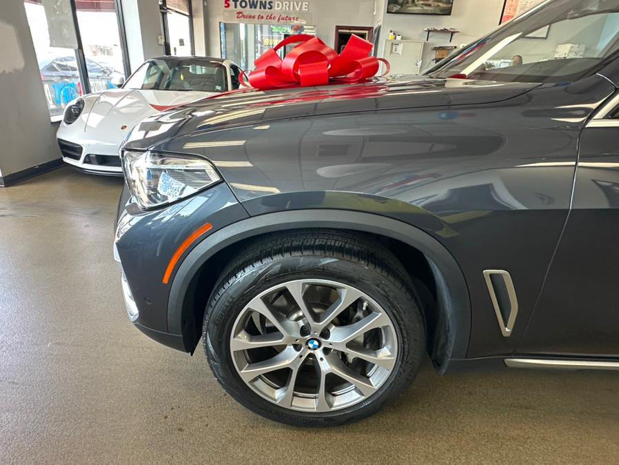 2019 BMW X5 xDrive40i Sports Activity Vehicle, available for sale in Inwood, New York | 5 Towns Drive. Inwood, New York 2019 BMW X5 xDrive40i Sports Activity Vehicle, available for sale in Inwood, New York | 5 Towns Drive. Inwood, New York