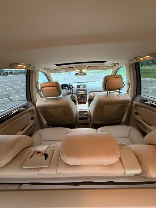 2009 Mercedes-Benz M-Class 4MATIC 4dr 5.5L, available for sale in Springfield, Massachusetts | Auto Globe LLC. Springfield, Massachusetts 2009 Mercedes-Benz M-Class 4MATIC 4dr 5.5L, available for sale in Springfield, Massachusetts | Auto Globe LLC. Springfield, Massachusetts