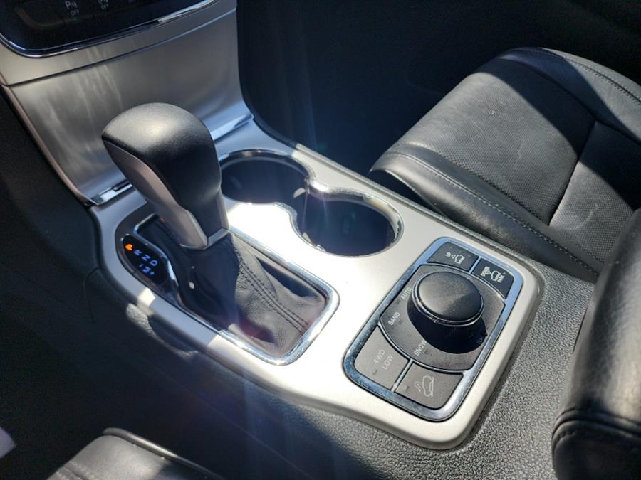 2016 Jeep Grand Cherokee 4WD 4dr High Altitude, available for sale in Islip, New York | L.I. Auto Gallery. Islip, New York 2016 Jeep Grand Cherokee 4WD 4dr High Altitude, available for sale in Islip, New York | L.I. Auto Gallery. Islip, New York
