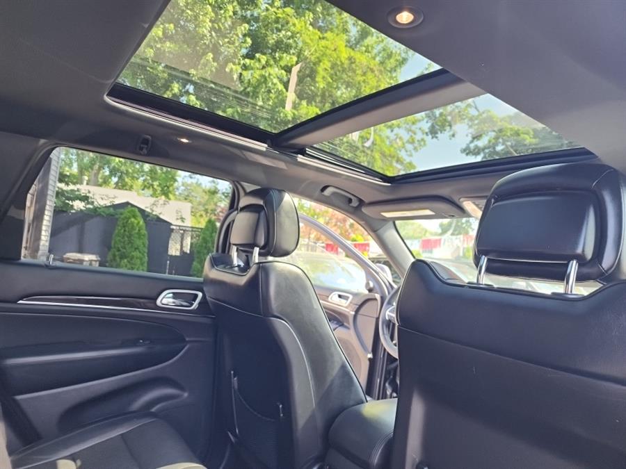 2016 Jeep Grand Cherokee 4WD 4dr High Altitude, available for sale in Islip, New York | L.I. Auto Gallery. Islip, New York 2016 Jeep Grand Cherokee 4WD 4dr High Altitude, available for sale in Islip, New York | L.I. Auto Gallery. Islip, New York
