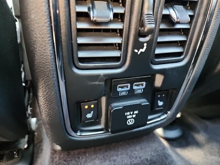 2016 Jeep Grand Cherokee 4WD 4dr High Altitude, available for sale in Islip, New York | L.I. Auto Gallery. Islip, New York 2016 Jeep Grand Cherokee 4WD 4dr High Altitude, available for sale in Islip, New York | L.I. Auto Gallery. Islip, New York