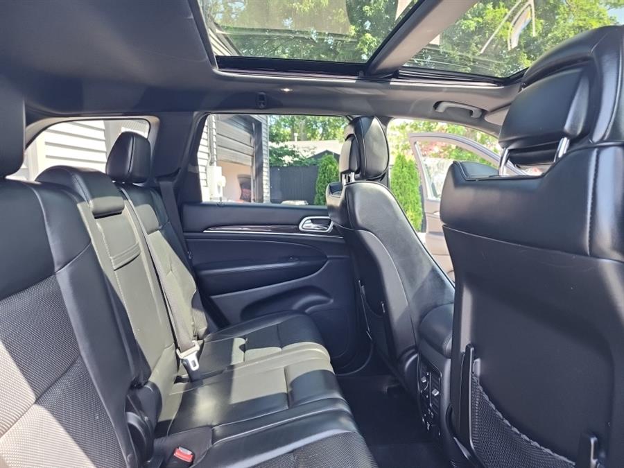2016 Jeep Grand Cherokee 4WD 4dr High Altitude, available for sale in Islip, New York | L.I. Auto Gallery. Islip, New York 2016 Jeep Grand Cherokee 4WD 4dr High Altitude, available for sale in Islip, New York | L.I. Auto Gallery. Islip, New York