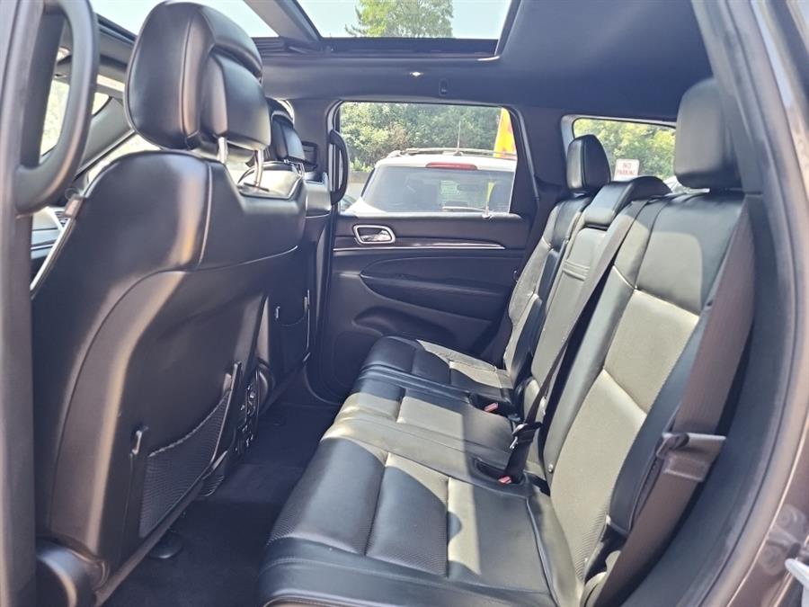 2016 Jeep Grand Cherokee 4WD 4dr High Altitude, available for sale in Islip, New York | L.I. Auto Gallery. Islip, New York 2016 Jeep Grand Cherokee 4WD 4dr High Altitude, available for sale in Islip, New York | L.I. Auto Gallery. Islip, New York
