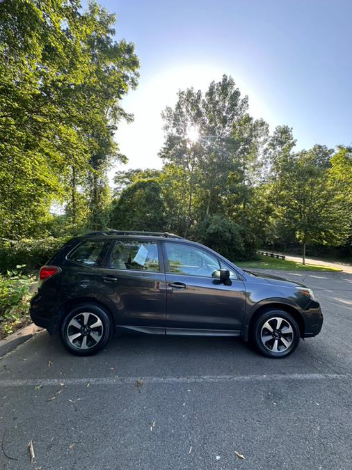 2018 Subaru Forester 2.5i photo 3
