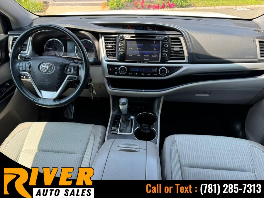 2017 Toyota Highlander LE Plus V6 AWD (Natl), available for sale in Malden, Massachusetts | River Auto Sales. Malden, Massachusetts 2017 Toyota Highlander LE Plus V6 AWD (Natl), available for sale in Malden, Massachusetts | River Auto Sales. Malden, Massachusetts