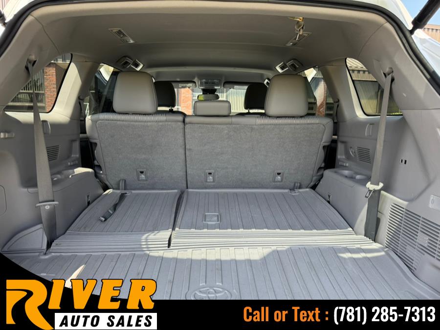 2017 Toyota Highlander LE Plus V6 AWD (Natl), available for sale in Malden, Massachusetts | River Auto Sales. Malden, Massachusetts 2017 Toyota Highlander LE Plus V6 AWD (Natl), available for sale in Malden, Massachusetts | River Auto Sales. Malden, Massachusetts
