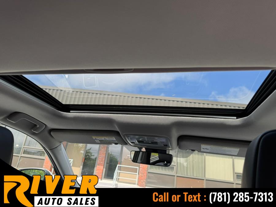 2017 Toyota Highlander XLE V6 AWD (Natl), available for sale in Malden, Massachusetts | River Auto Sales. Malden, Massachusetts 2017 Toyota Highlander XLE V6 AWD (Natl), available for sale in Malden, Massachusetts | River Auto Sales. Malden, Massachusetts