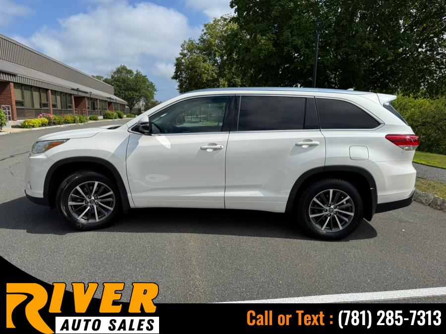 2017 Toyota Highlander XLE V6 AWD (Natl), available for sale in Malden, Massachusetts | River Auto Sales. Malden, Massachusetts 2017 Toyota Highlander XLE V6 AWD (Natl), available for sale in Malden, Massachusetts | River Auto Sales. Malden, Massachusetts