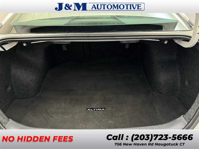 2019 Nissan Altima 2.5 SR, available for sale in Naugatuck, Connecticut | J&M Automotive Sls&Svc LLC. Naugatuck, Connecticut 2019 Nissan Altima 2.5 SR, available for sale in Naugatuck, Connecticut | J&M Automotive Sls&Svc LLC. Naugatuck, Connecticut