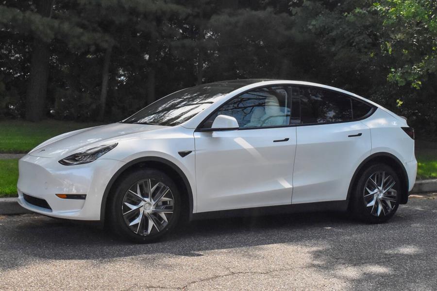 2022 Tesla Model y Long Range AWD 4dr Crossover, available for sale in Great Neck, New York | Camy Cars. Great Neck, New York 2022 Tesla Model y Long Range AWD 4dr Crossover, available for sale in Great Neck, New York | Camy Cars. Great Neck, New York