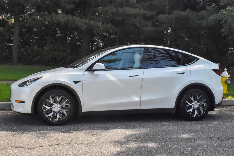 2022 Tesla Model y Long Range AWD 4dr Crossover, available for sale in Great Neck, New York | Camy Cars. Great Neck, New York 2022 Tesla Model y Long Range AWD 4dr Crossover, available for sale in Great Neck, New York | Camy Cars. Great Neck, New York
