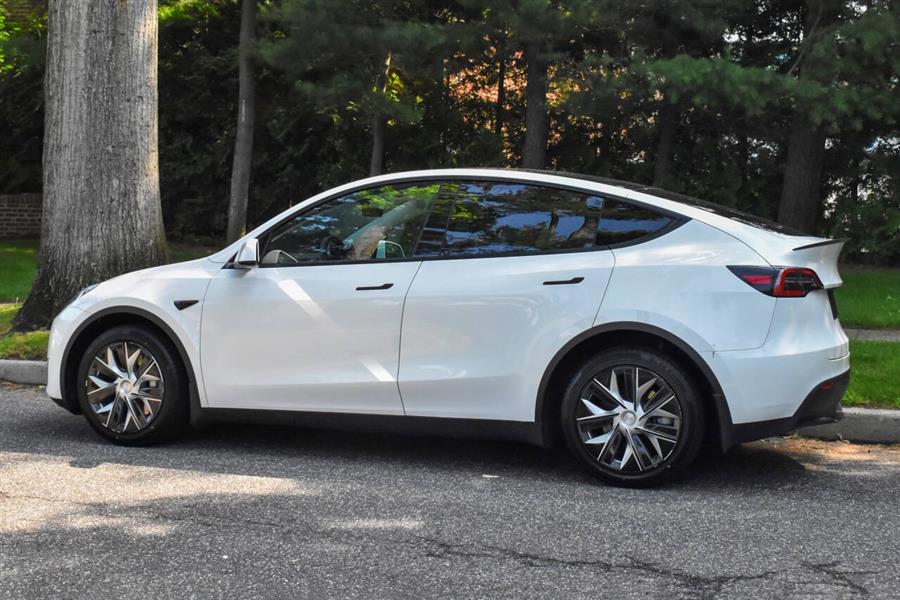2022 Tesla Model y Long Range AWD 4dr Crossover, available for sale in Great Neck, New York | Camy Cars. Great Neck, New York 2022 Tesla Model y Long Range AWD 4dr Crossover, available for sale in Great Neck, New York | Camy Cars. Great Neck, New York