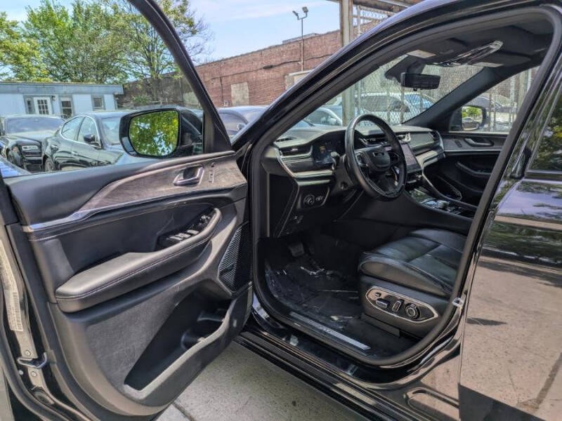 2021 Jeep Grand Cherokee L Overland 4x4, available for sale in Long Island City, New York | Luxury Of Queens. Long Island City, New York 2021 Jeep Grand Cherokee L Overland 4x4, available for sale in Long Island City, New York | Luxury Of Queens. Long Island City, New York