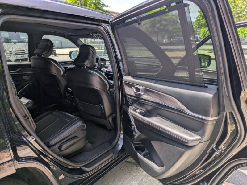 2021 Jeep Grand Cherokee L Overland 4x4, available for sale in Long Island City, New York | Luxury Of Queens. Long Island City, New York 2021 Jeep Grand Cherokee L Overland 4x4, available for sale in Long Island City, New York | Luxury Of Queens. Long Island City, New York